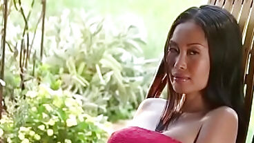 Muhteşem Asyalı Davon Kim